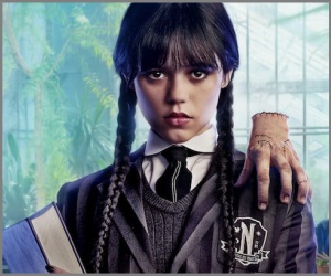 Invito di compleanno personalizzato gratuito Mercoledi Addams